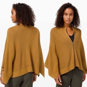 EUC - Lululemon  | Softer Still Wrap Size M/L